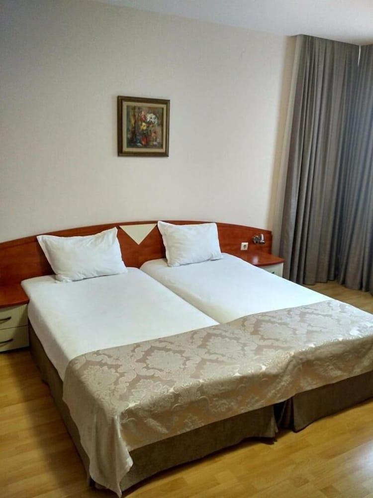Philippopolis Hotel Plovdiv Ngoại thất bức ảnh